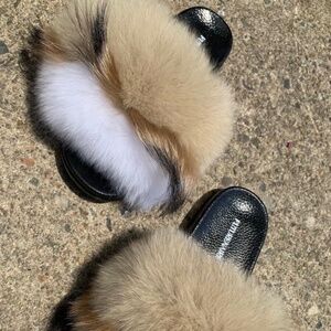 Nude and white Real fur slides sizes 6.5,7,7.5,8.5,9,9.5,10